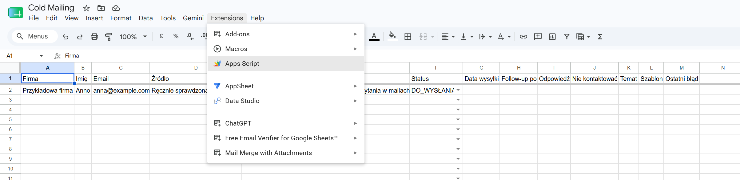 Menu Extensions w Google Sheets z wybraną opcją Apps Script